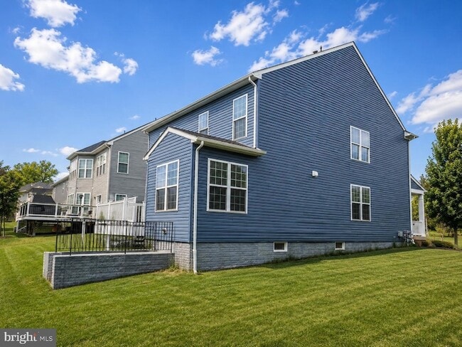 Photo - 3332 Burton Dr