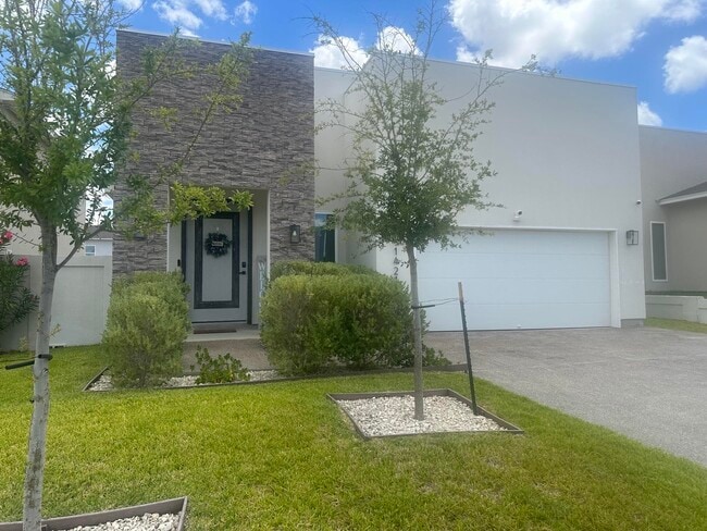 Building Photo - 1421 Eagles Ln