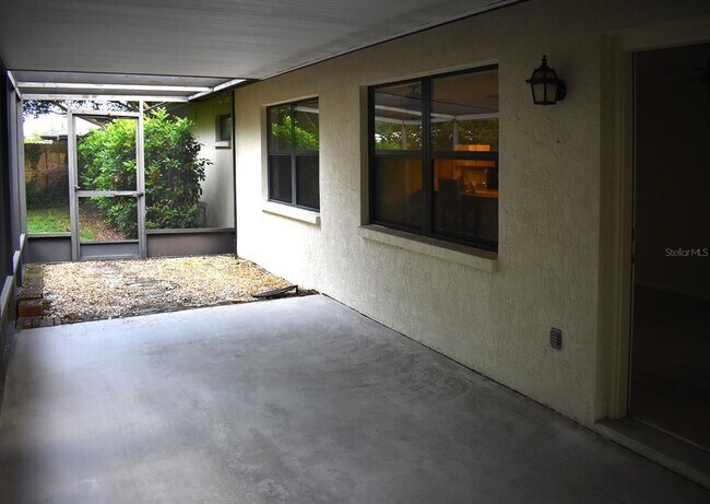 Photo - 107 Hourglass Dr