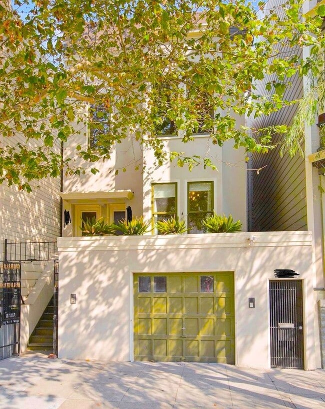 Building Photo - 226-230 Scott St Unit 230