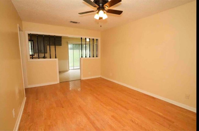 Photo - 6514 Lago Cir