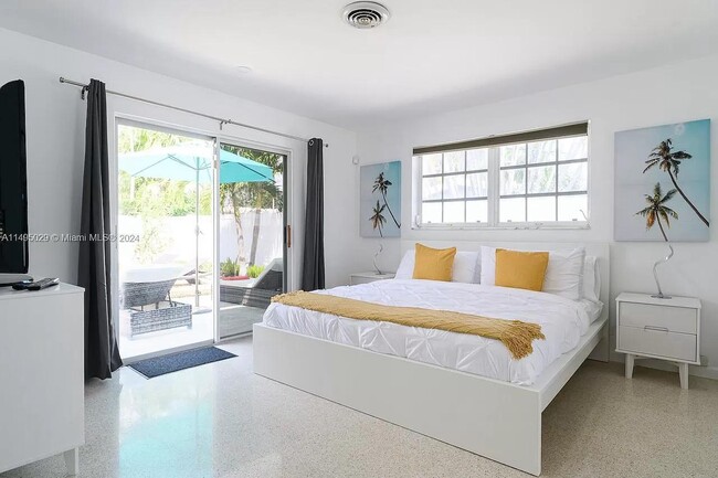 Photo - 5941 NE 21st Ln