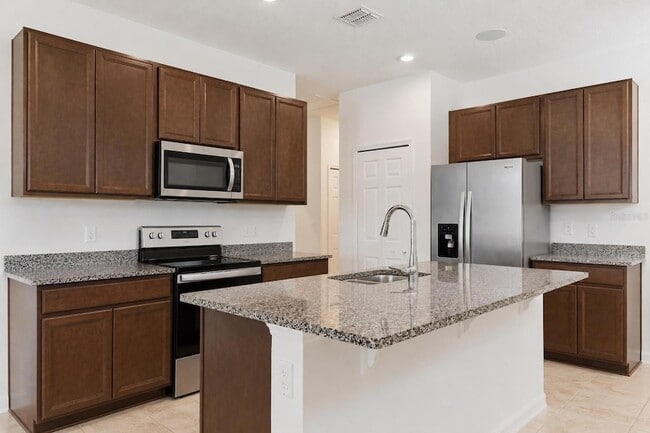Photo - 2824 Neverland Dr
