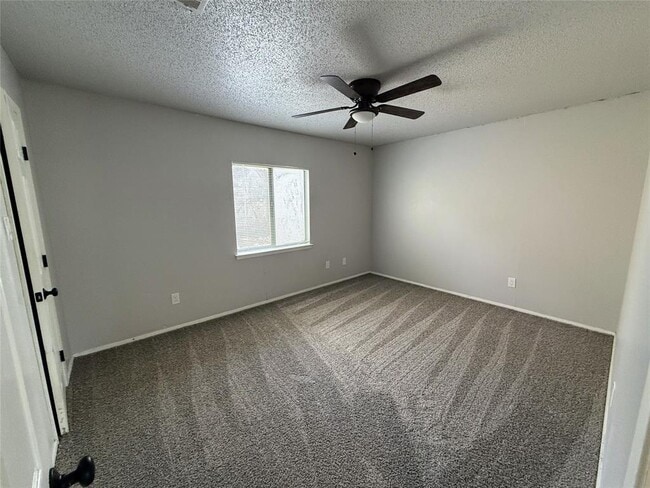 Photo - 402 Yucca Dr