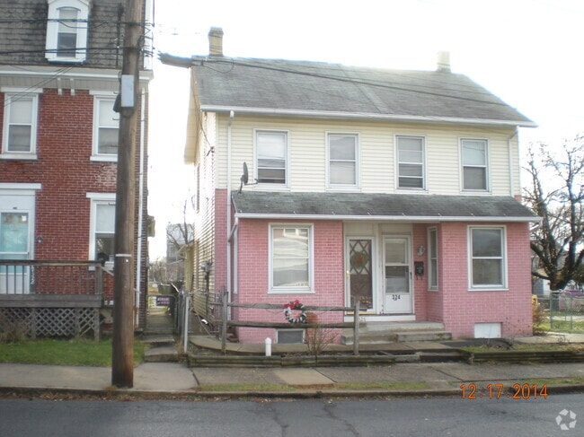 Building Photo - 326 E Vine St Rental