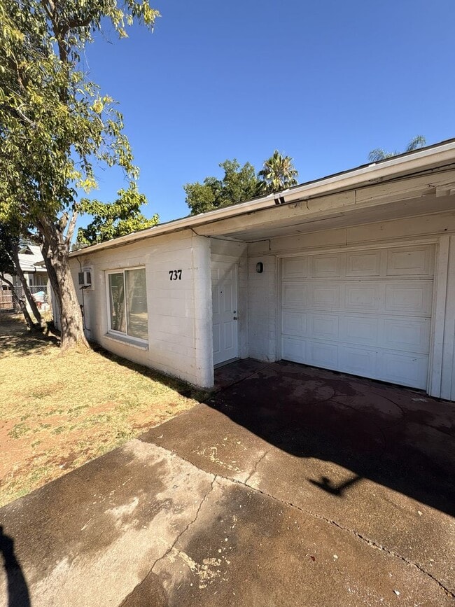 Photo - 737 Morey Ave