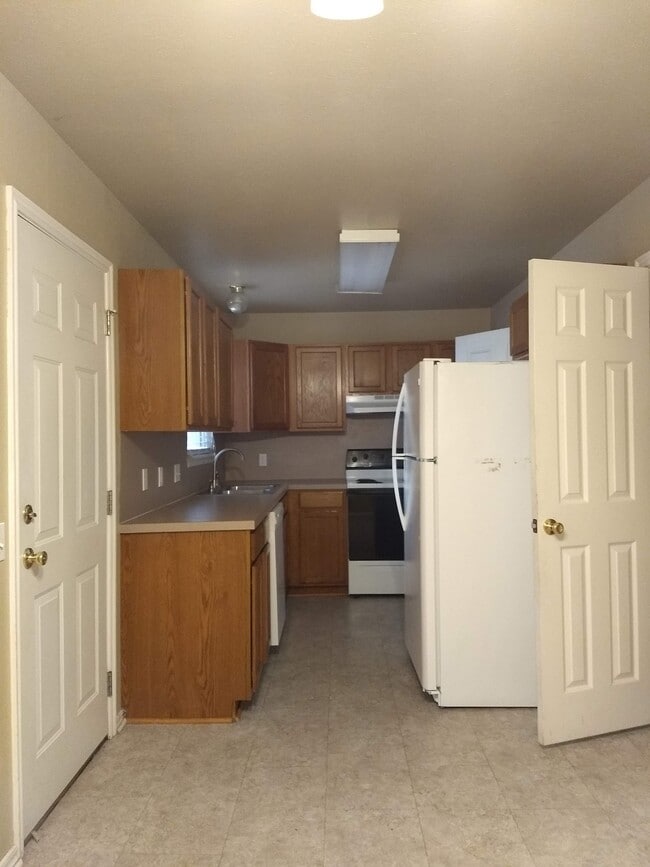 Photo - 202 Timbercrest Ct