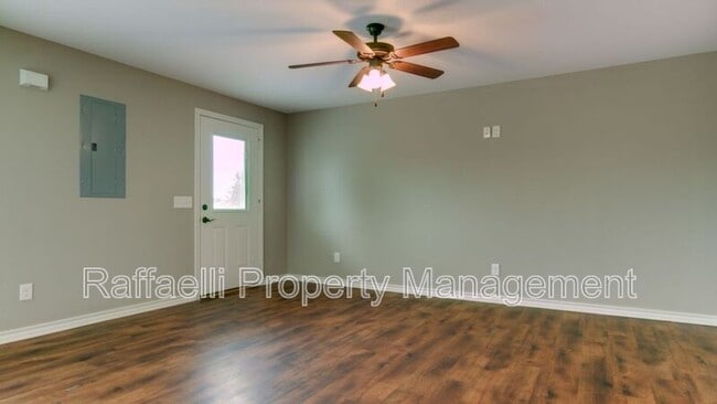 Photo - 2 Fernwood Dr