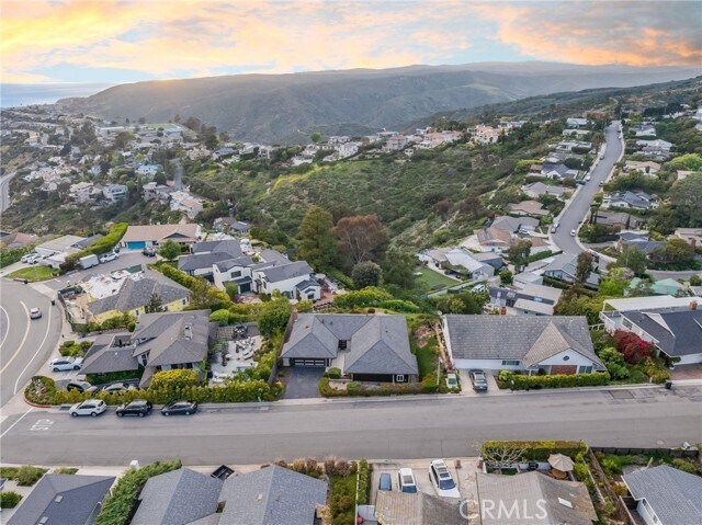 Photo - 3019 Cresta Way