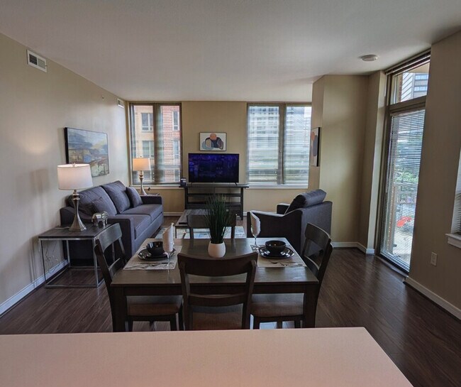 Building Photo - 1102 S Eads St Rental