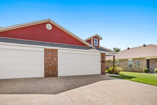 Photo - Beautiful and Spacious Home!