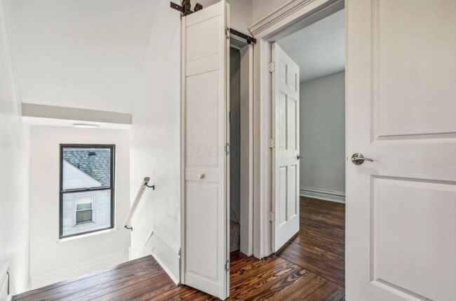 Photo - 4270 Broadway