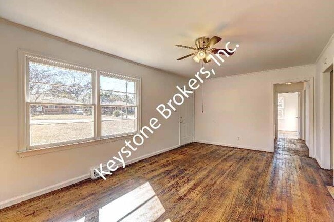 Photo - 2682 Tredway Dr