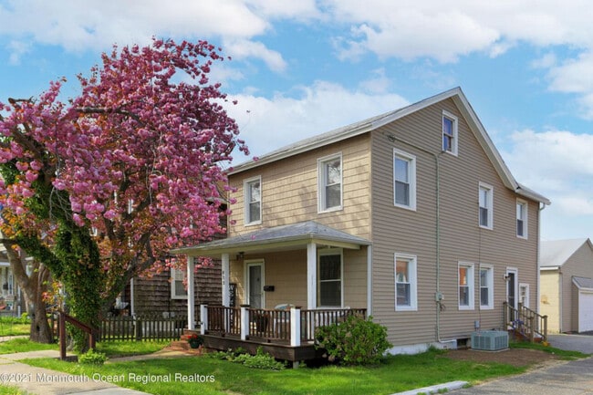 Photo - 612 Sylvania Ave