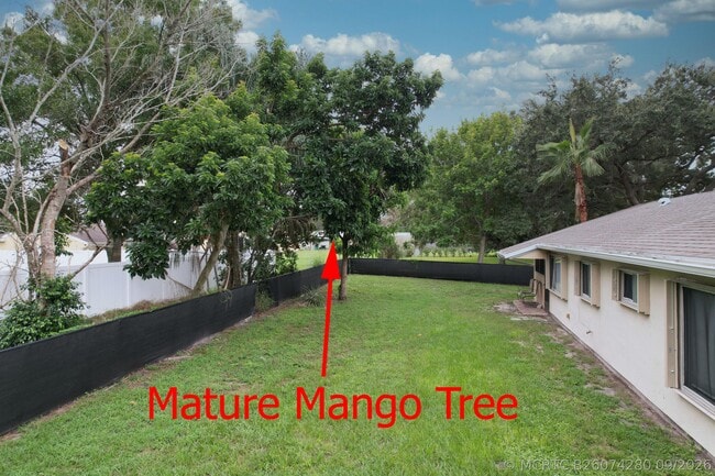 400 SW Ruffner Ct