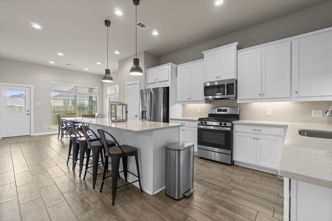 Photo - 248 Crest Edge St