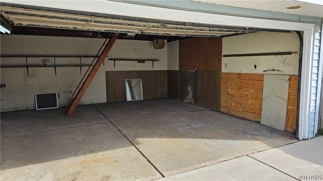107 Fowler Ave