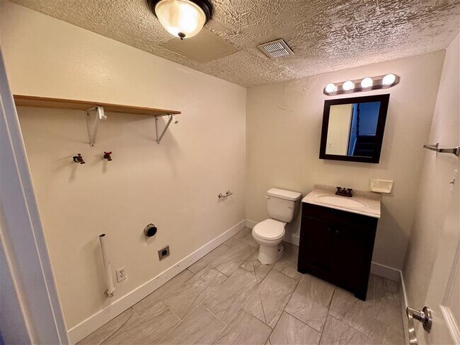 Photo - 1083 N 150 W