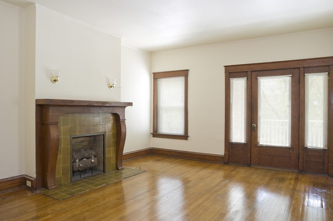 Photo - Valentine Neighborhood Apartments