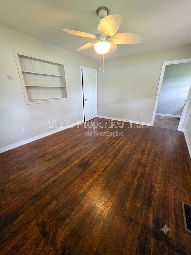401 W 1st St Unidad A