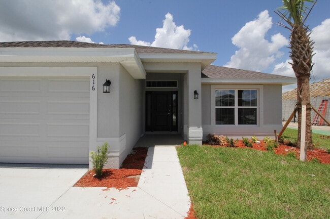 Photo - 616 Kylar Dr NW