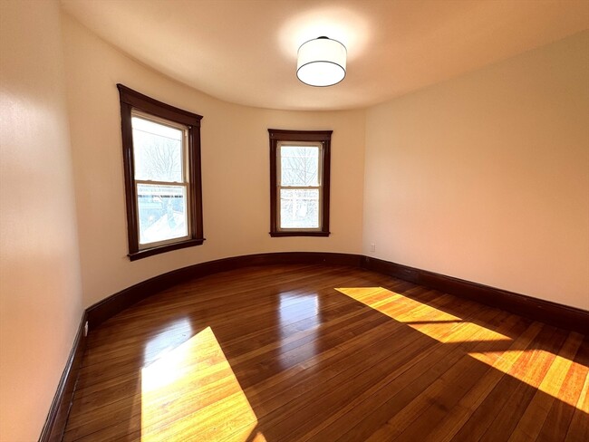 Photo - 46 Spring Park Ave Apartment Unit 2