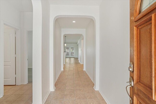Photo - 200 Rudy Ln