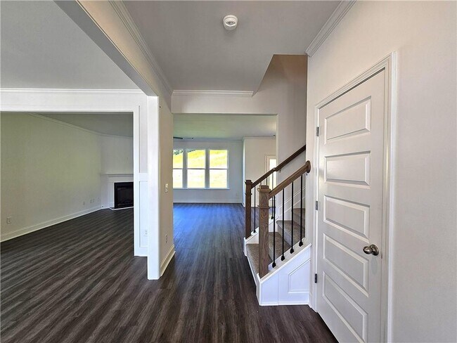 Photo - 7313 Yewtree Dr