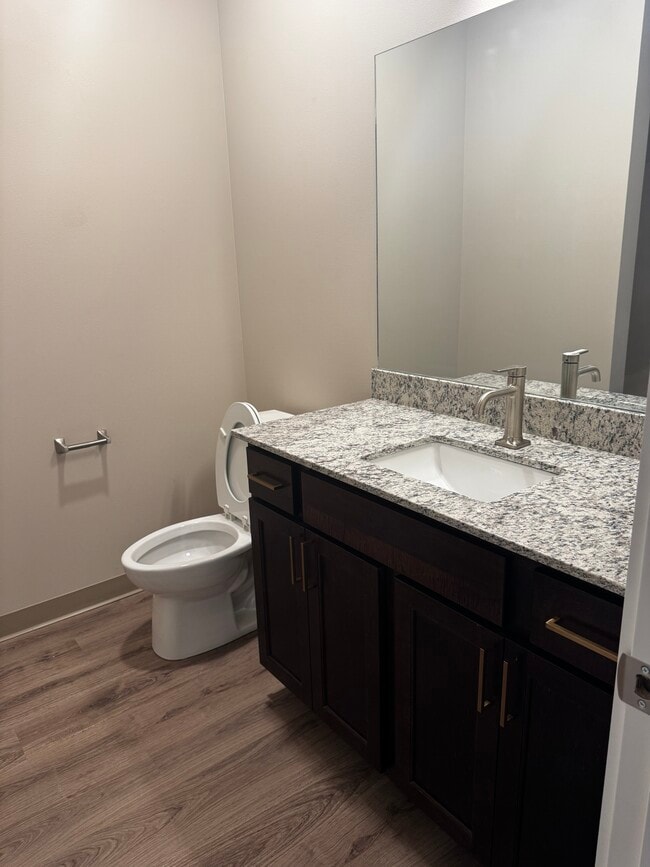 1 Bedroom - Bathroom