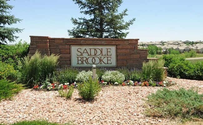 Building Photo - 2Br/2Ba Townhouse with Attached Garage