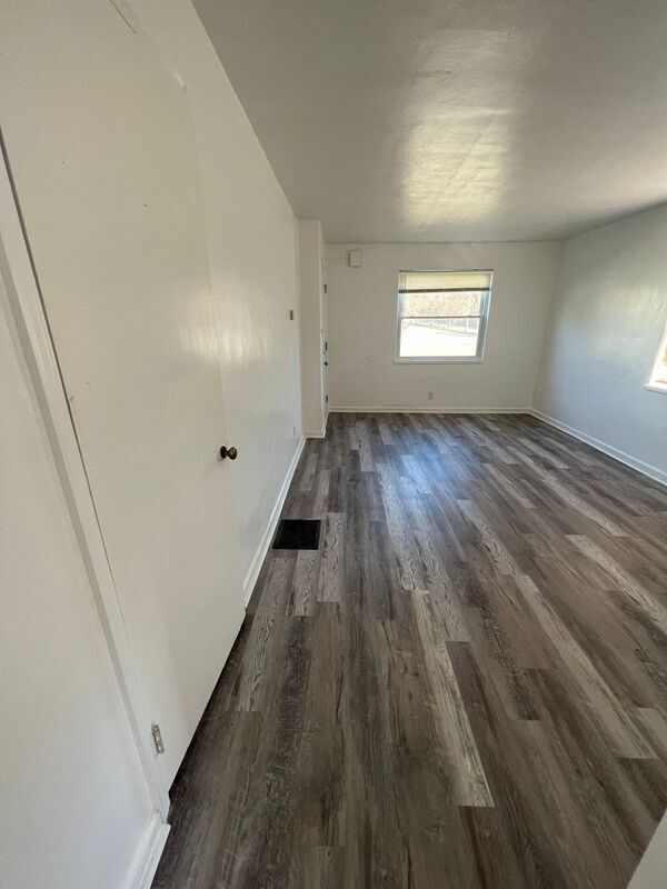 250 Basswood Ave