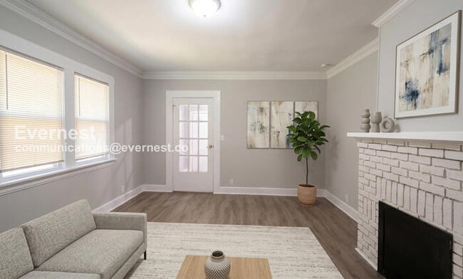 Photo - 887 Ellis Rd