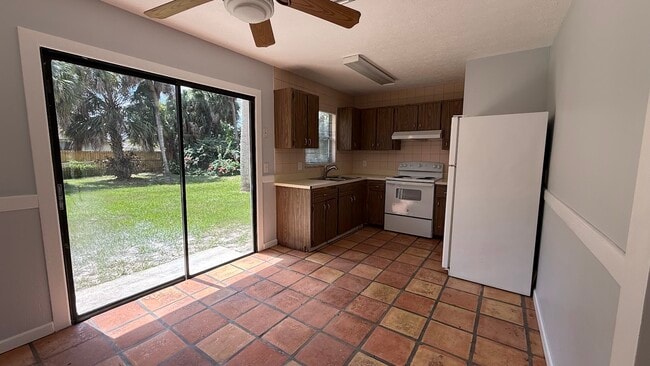 Photo - 2325 SW Pamona St