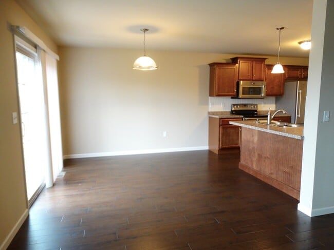 Photo - 239 E Lexington Rd