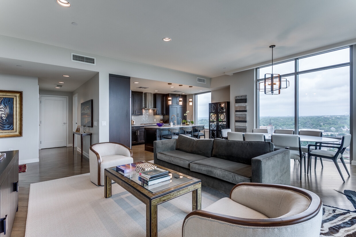 Living Area + Dining Area + Kitchen - 4242 Broadway (San Antonio, TX)