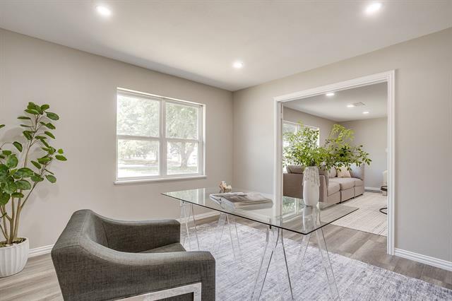 Photo - 2536 Daisy Ln