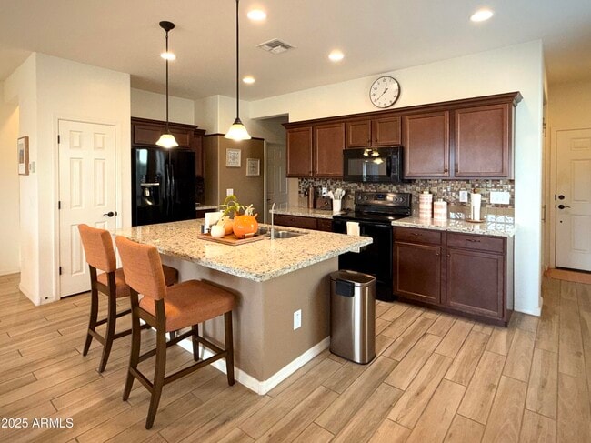 Photo - 16813 S 178th Dr