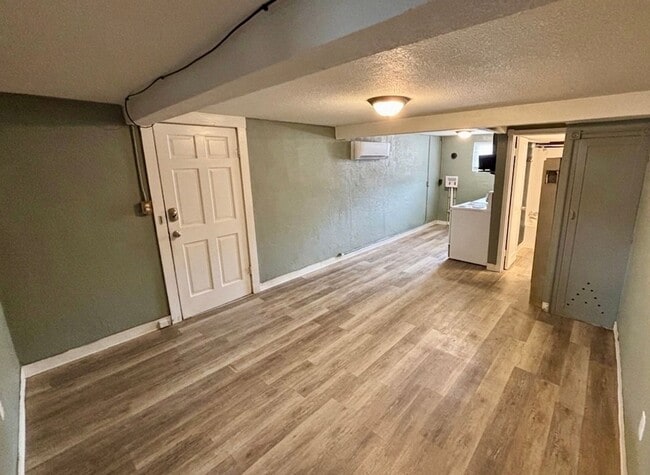 Photo - Updated 1 Bed 1 Bath in Central MHK