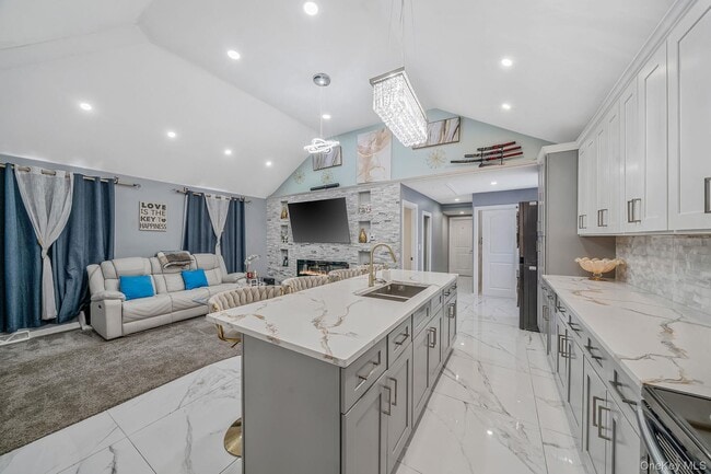 Photo - 158 Mohawk St