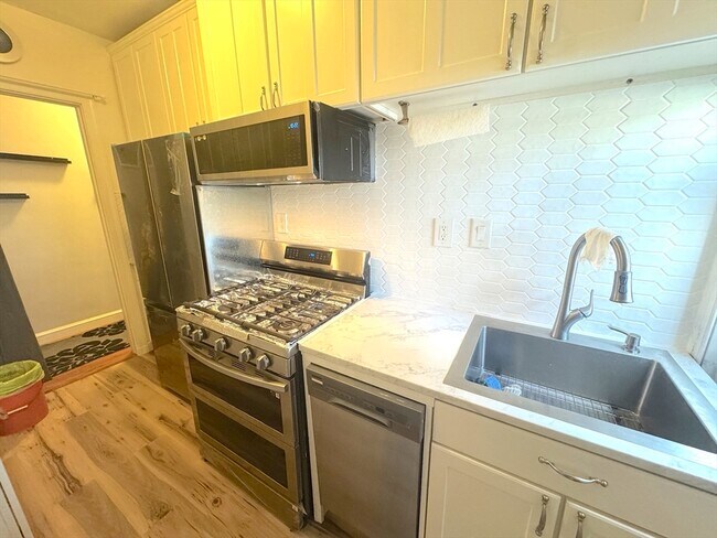 Photo - 3 Arlington St Unidad 6