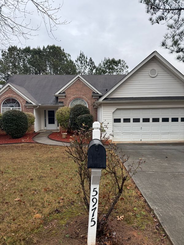 Building Photo - 5975 Hillvale Trail