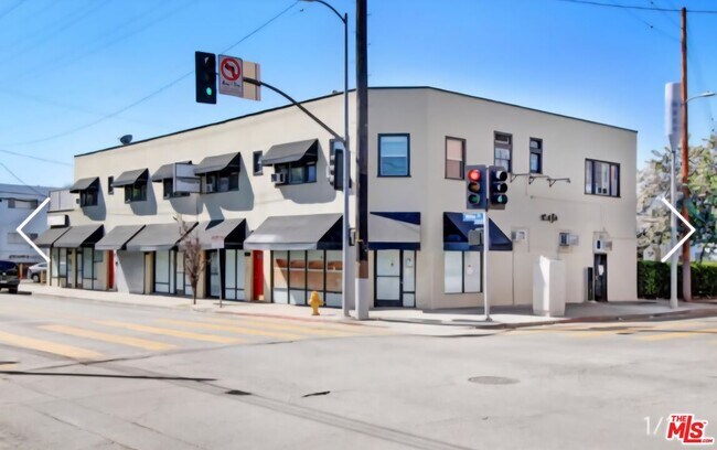 Building Photo - 1271 Wilton Pl Unit 3