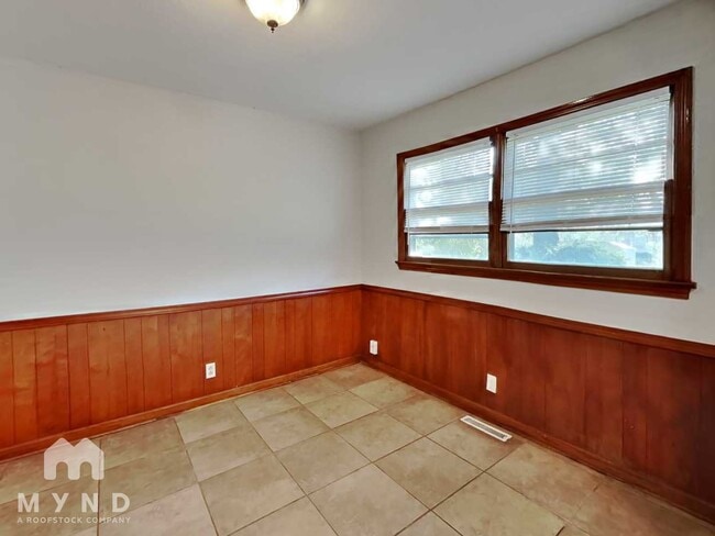 Photo - 1966 S Mayfair Ave