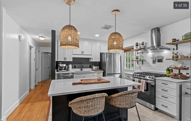 Photo - 102 Willow Dr