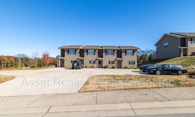 Photo - 932 Warrior Hill Dr