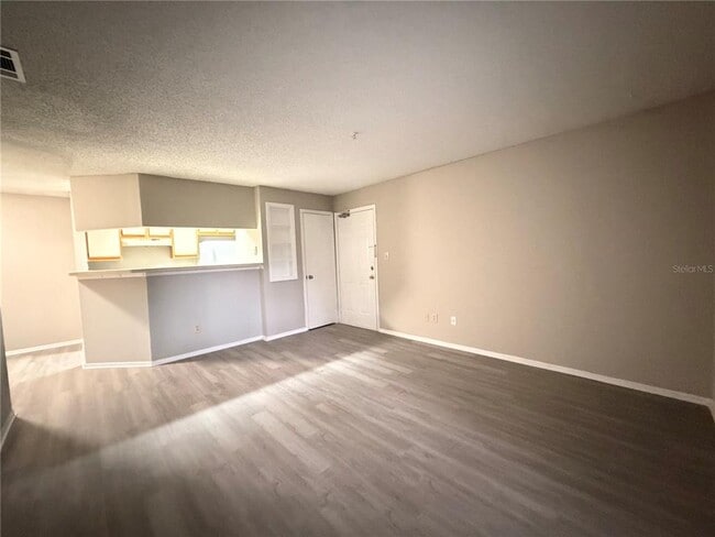 Photo - 246 Afton Square Unit 106