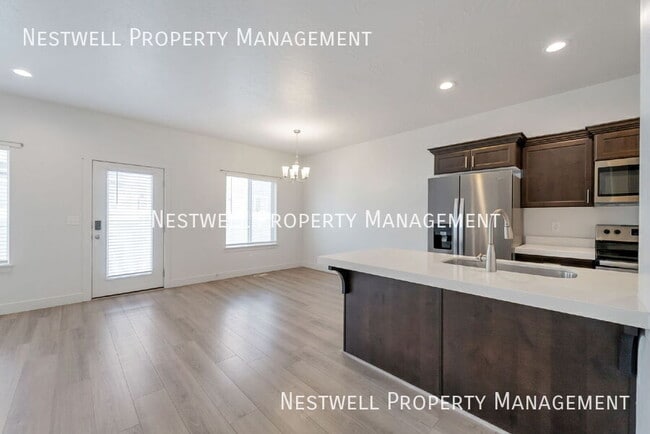 Photo - 7235 N Red Clover Way