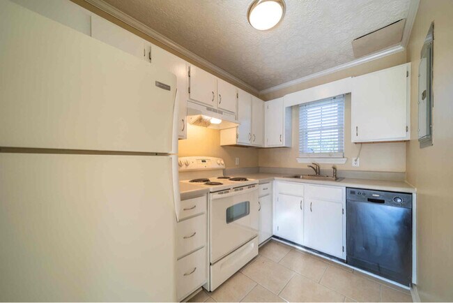 Photo - 75 Tinkerview Dr