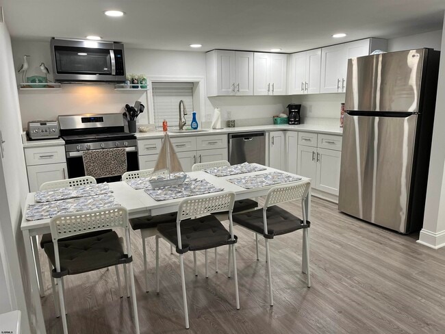 Photo - 3 S Richards Ave Unit B