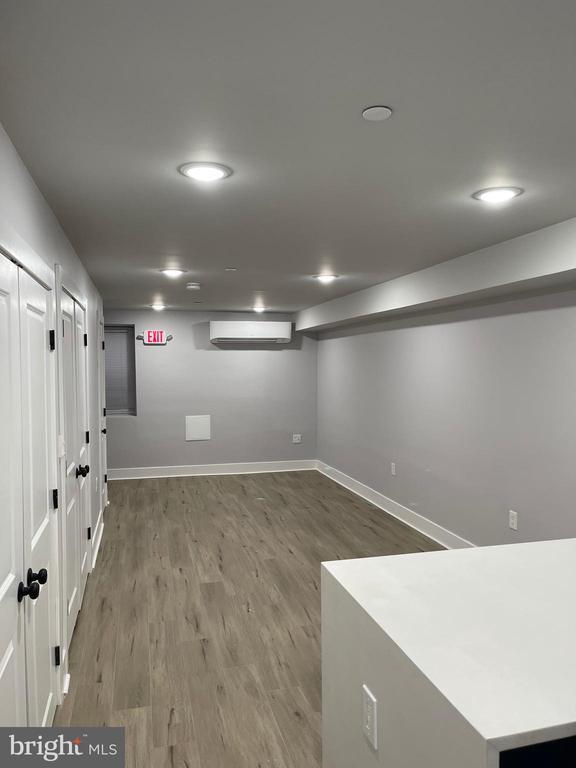 Building Photo - 3936 Haverford Ave Unit 1